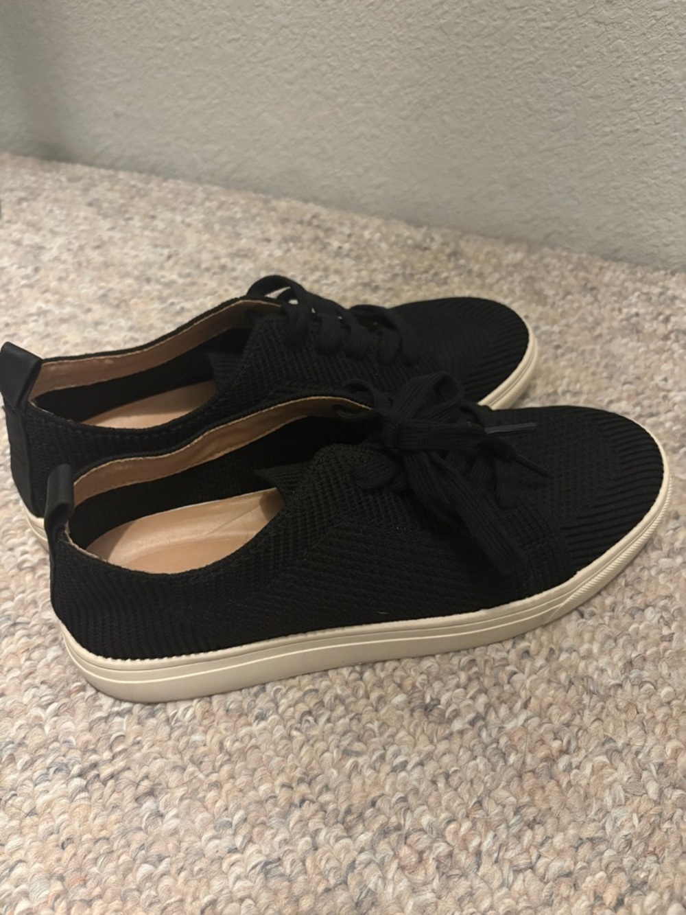 Lucky Brand Black Knit Lace-Up Platform Sneakers - Women